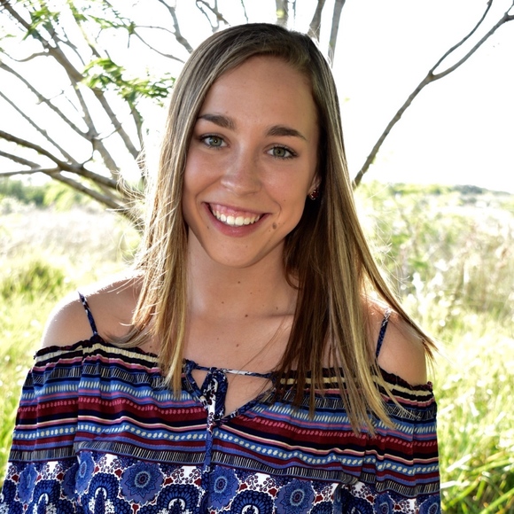 Meet your Posher, KennedysKloset - Picture 2 of 6